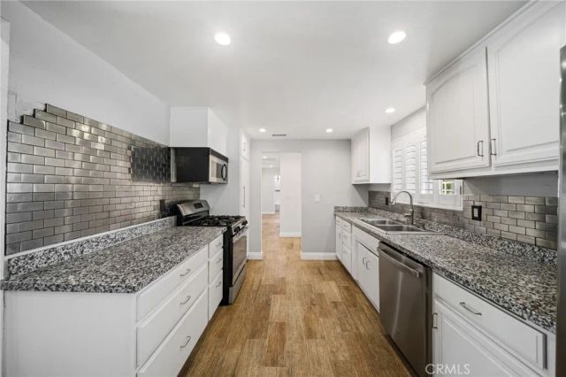 6113 Riverside, Rialto, CA 92377