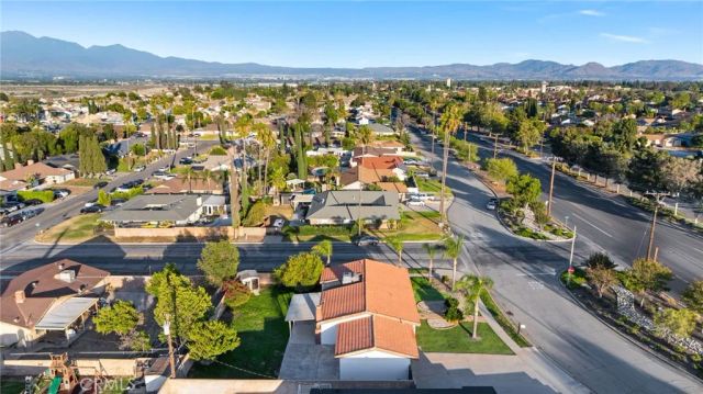 6113 Riverside, Rialto, CA 92377