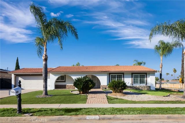 6113 Riverside, Rialto, CA 92377