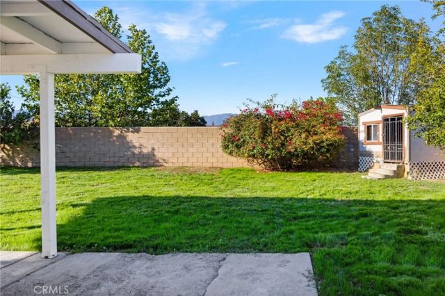 6113 Riverside, Rialto, CA 92377