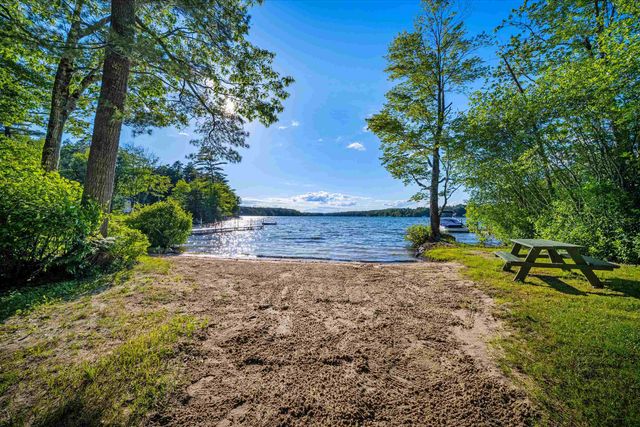 606 N Main Street, Wolfeboro, NH 03894