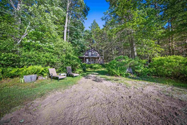 606 N Main Street, Wolfeboro, NH 03894