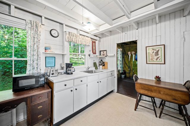 606 N Main Street, Wolfeboro, NH 03894