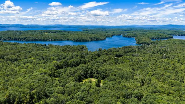 606 N Main Street, Wolfeboro, NH 03894