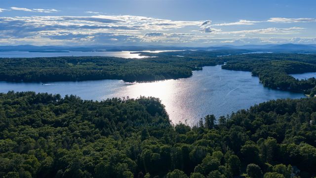 606 N Main Street, Wolfeboro, NH 03894