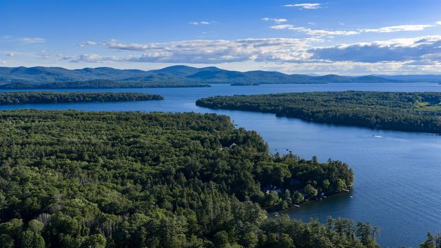 606 N Main Street, Wolfeboro, NH 03894