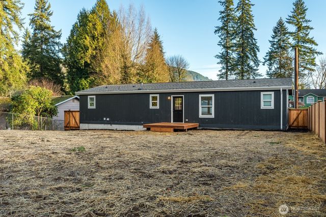 16232 Jordan Way, Arlington, WA 98223