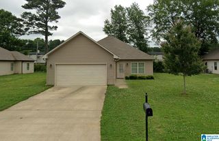 79 CARRIAGE HOUSE ROAD SW, Bessemer, AL 35022