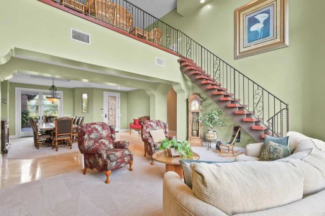 164 Dawn View Way, El Cajon, CA 92021