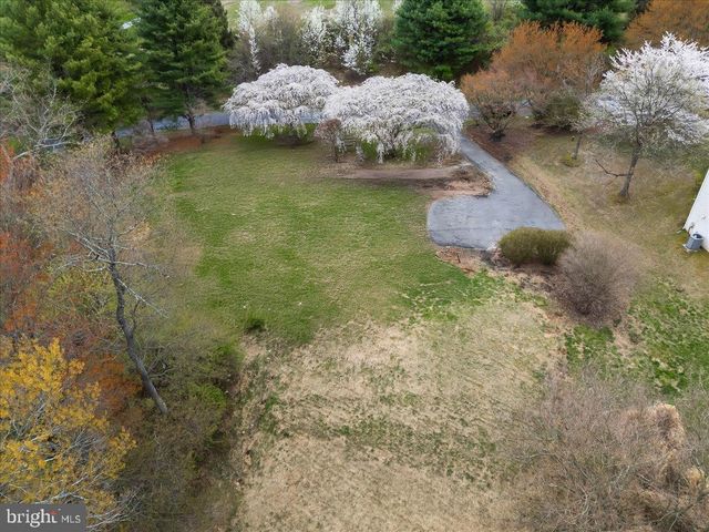 102 KNOXLYN FARM DR, Kennett Square, PA 19348