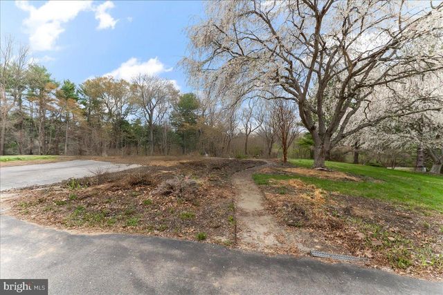 102 KNOXLYN FARM DR, Kennett Square, PA 19348