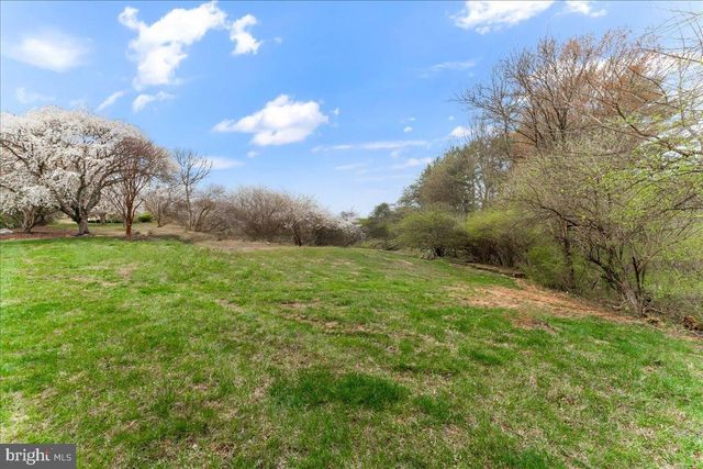 102 KNOXLYN FARM DR, Kennett Square, PA 19348