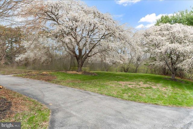 102 KNOXLYN FARM DR, Kennett Square, PA 19348