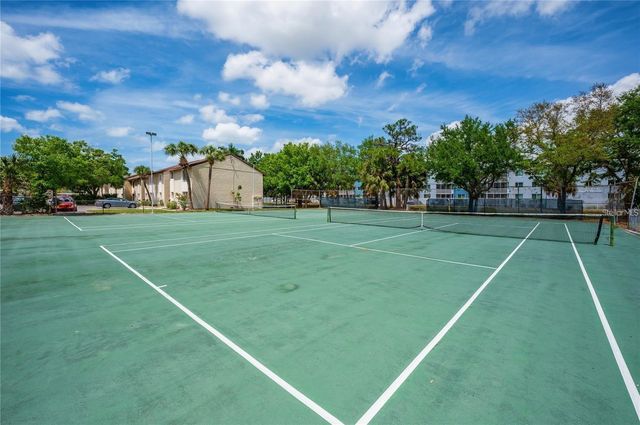 2608 HIDDEN LAKE DRIVE N C, Sarasota, FL 34237