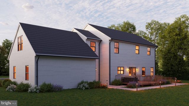 2318 ROCKVALE RD, Lancaster, PA 17602