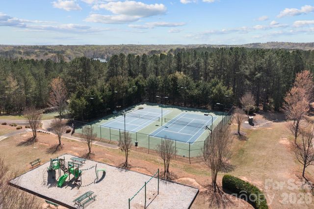 1036 Glade Spring Court, Belmont, NC 28012