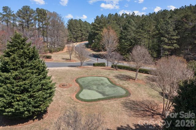1036 Glade Spring Court, Belmont, NC 28012