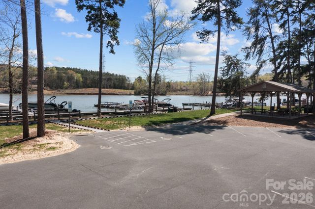 1036 Glade Spring Court, Belmont, NC 28012