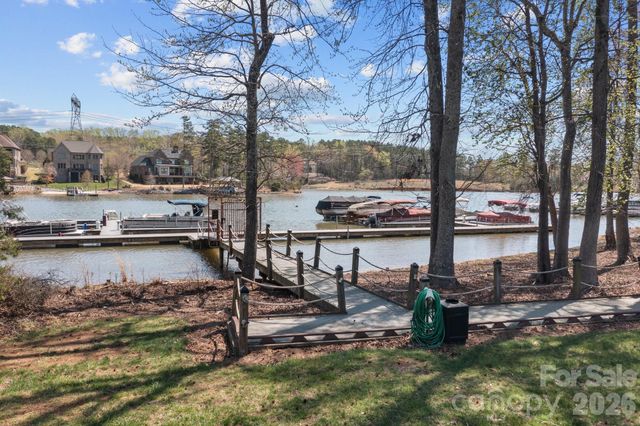 1036 Glade Spring Court, Belmont, NC 28012