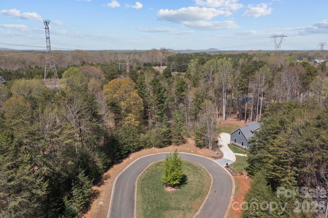1036 Glade Spring Court, Belmont, NC 28012