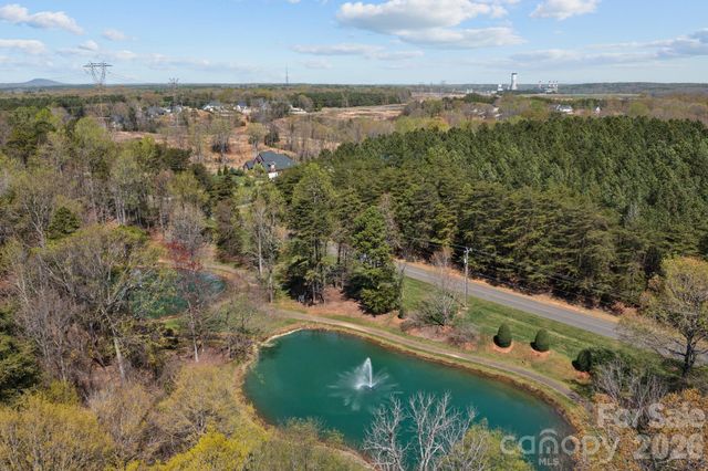 1036 Glade Spring Court, Belmont, NC 28012