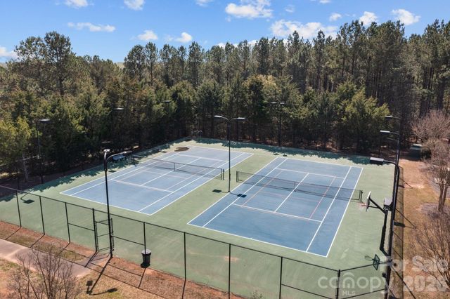 1036 Glade Spring Court, Belmont, NC 28012