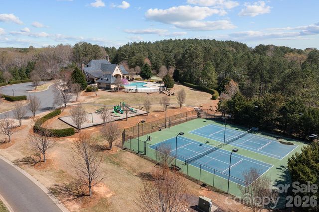 1036 Glade Spring Court, Belmont, NC 28012