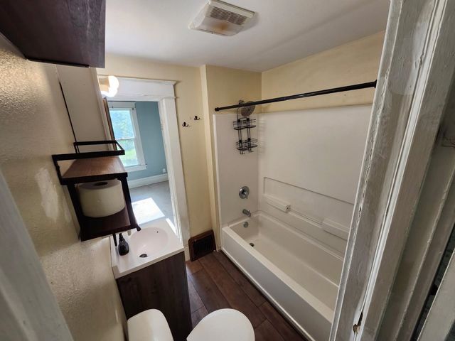503 1st Street NE, Minot, ND 58703