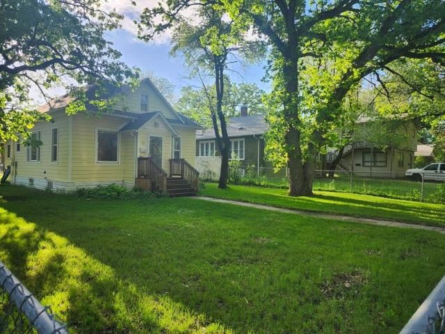 503 1st Street NE, Minot, ND 58703