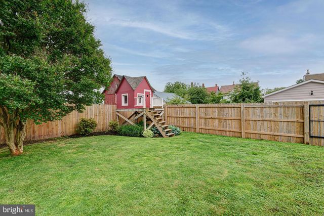 8 CRAWFORD ST, Middletown, DE 19709
