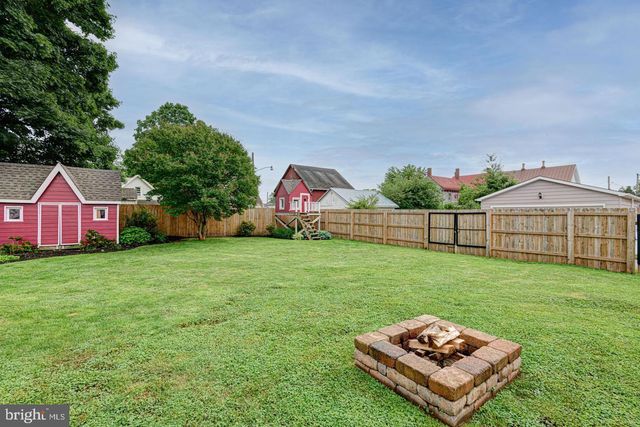 8 CRAWFORD ST, Middletown, DE 19709