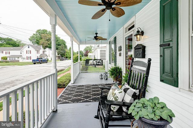 8 CRAWFORD ST, Middletown, DE 19709