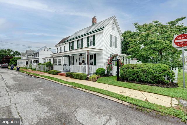 8 CRAWFORD ST, Middletown, DE 19709