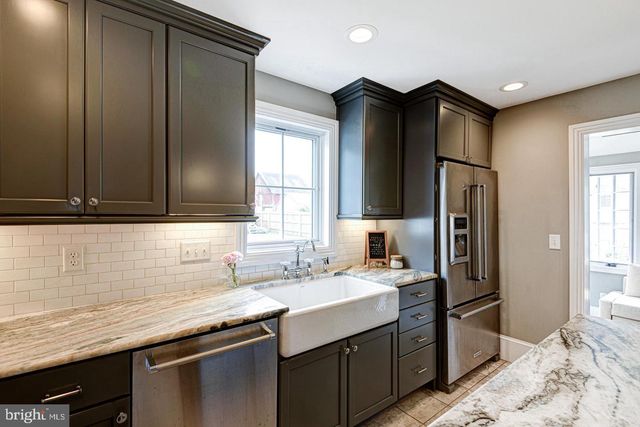 8 CRAWFORD ST, Middletown, DE 19709