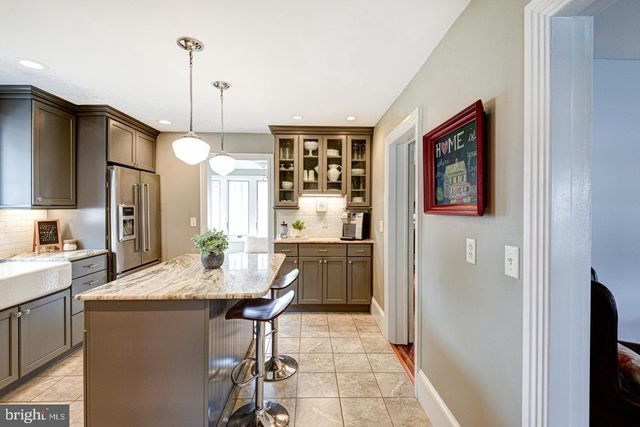 8 CRAWFORD ST, Middletown, DE 19709