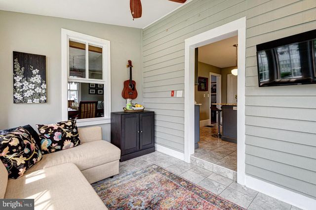 8 CRAWFORD ST, Middletown, DE 19709