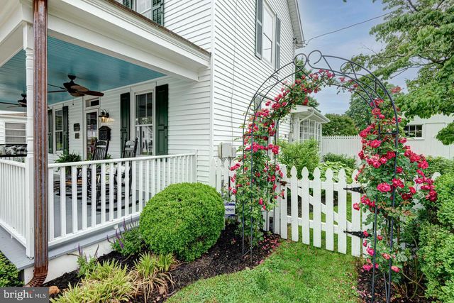 8 CRAWFORD ST, Middletown, DE 19709