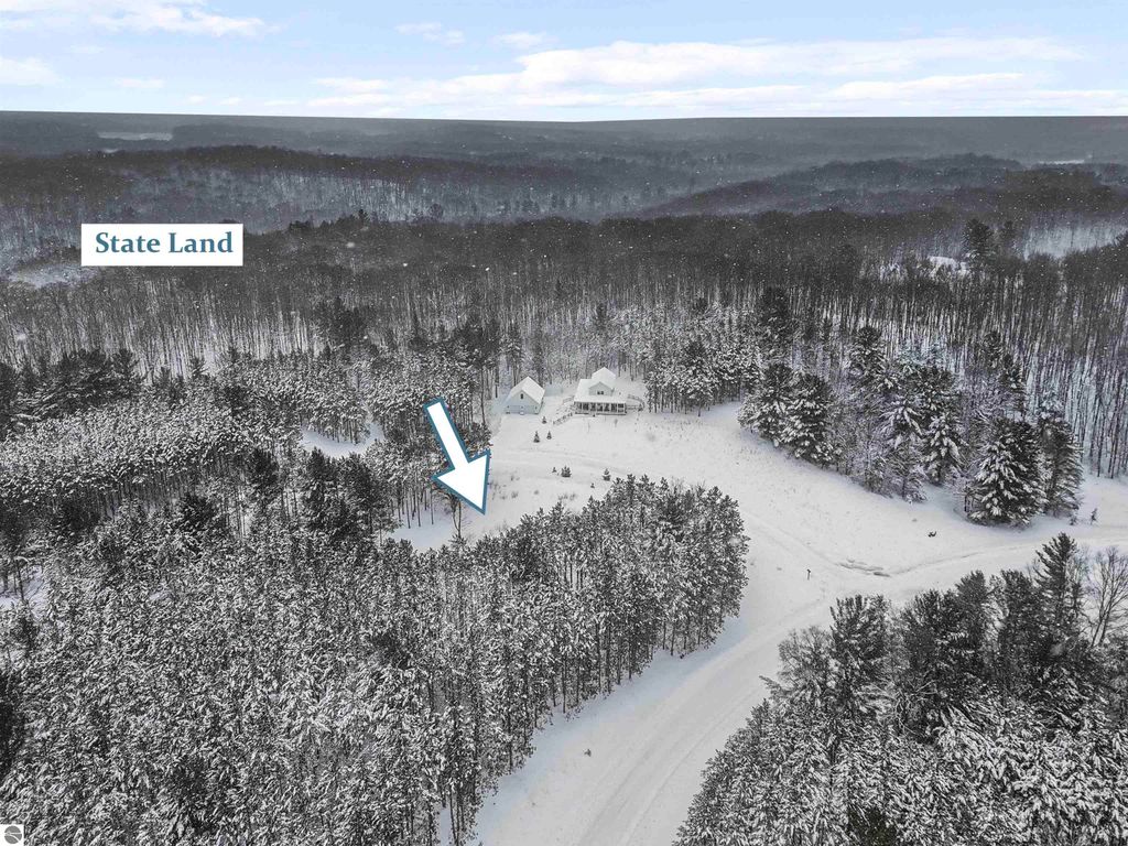 Image 12 of property listing at 11055 French Court, Williamsburg, MI 49690