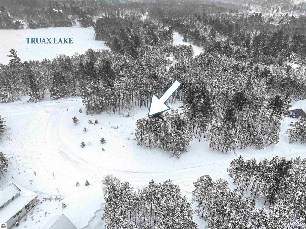 Image 15 of property listing at 11055 French Court, Williamsburg, MI 49690