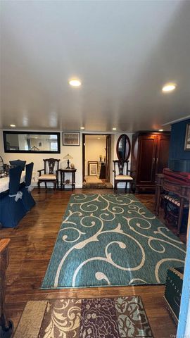 1673 Northern Boulevard, Roslyn, NY 11576