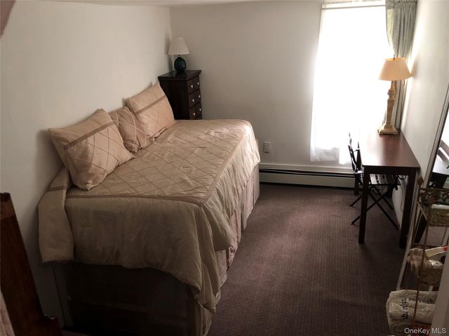 1673 Northern Boulevard, Roslyn, NY 11576