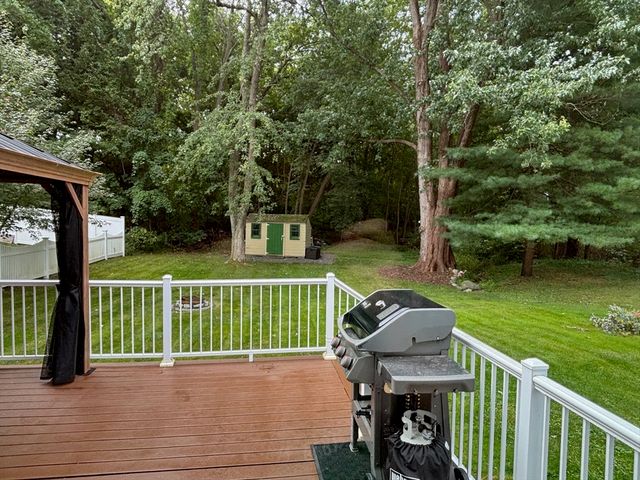 20 Pinevale Ave, Reading, MA 01867
