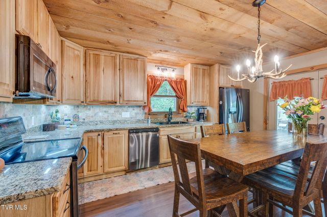 556 Underwood Springs Branch Road, Bluff City, TN 37618