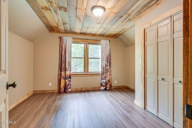 556 Underwood Springs Branch Road, Bluff City, TN 37618