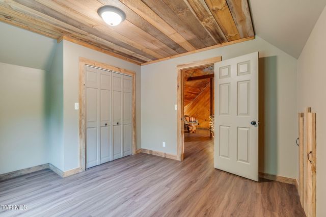 556 Underwood Springs Branch Road, Bluff City, TN 37618
