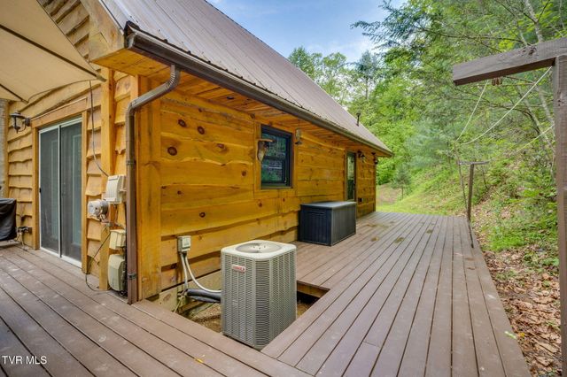 556 Underwood Springs Branch Road, Bluff City, TN 37618