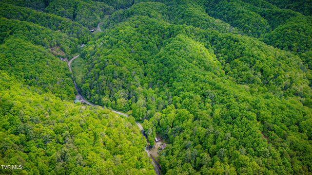 556 Underwood Springs Branch Road, Bluff City, TN 37618