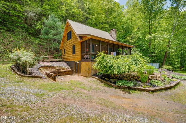 556 Underwood Springs Branch Road, Bluff City, TN 37618