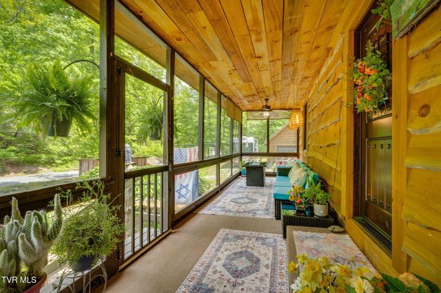 556 Underwood Springs Branch Road, Bluff City, TN 37618