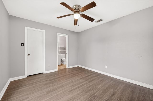 7222 Londres Drive, Houston, TX 77083